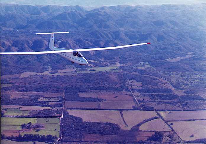 Planeador Pirat de la Escuela de Aviación Militar
