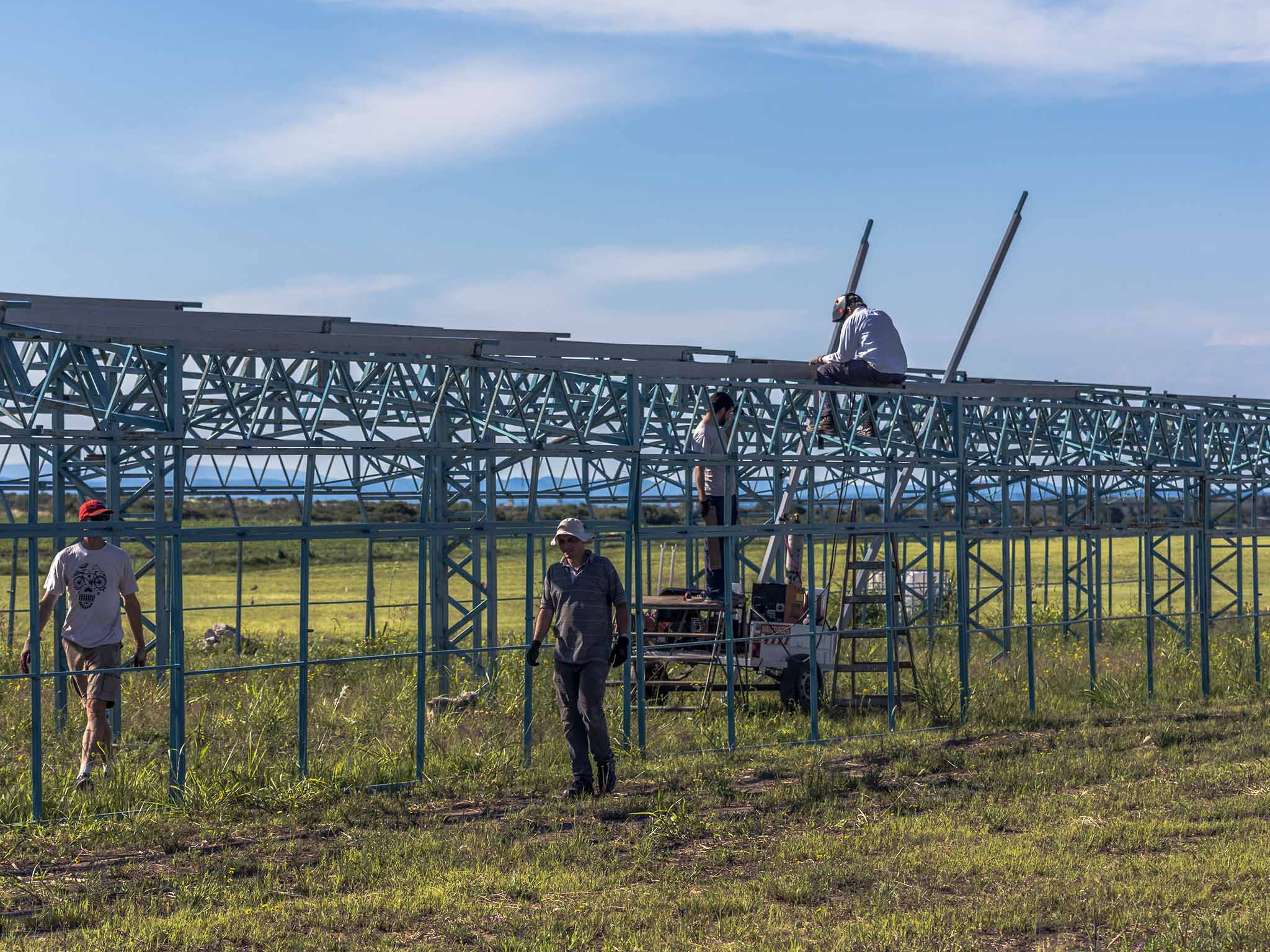 Estructura del hangar de planeadores en construcción