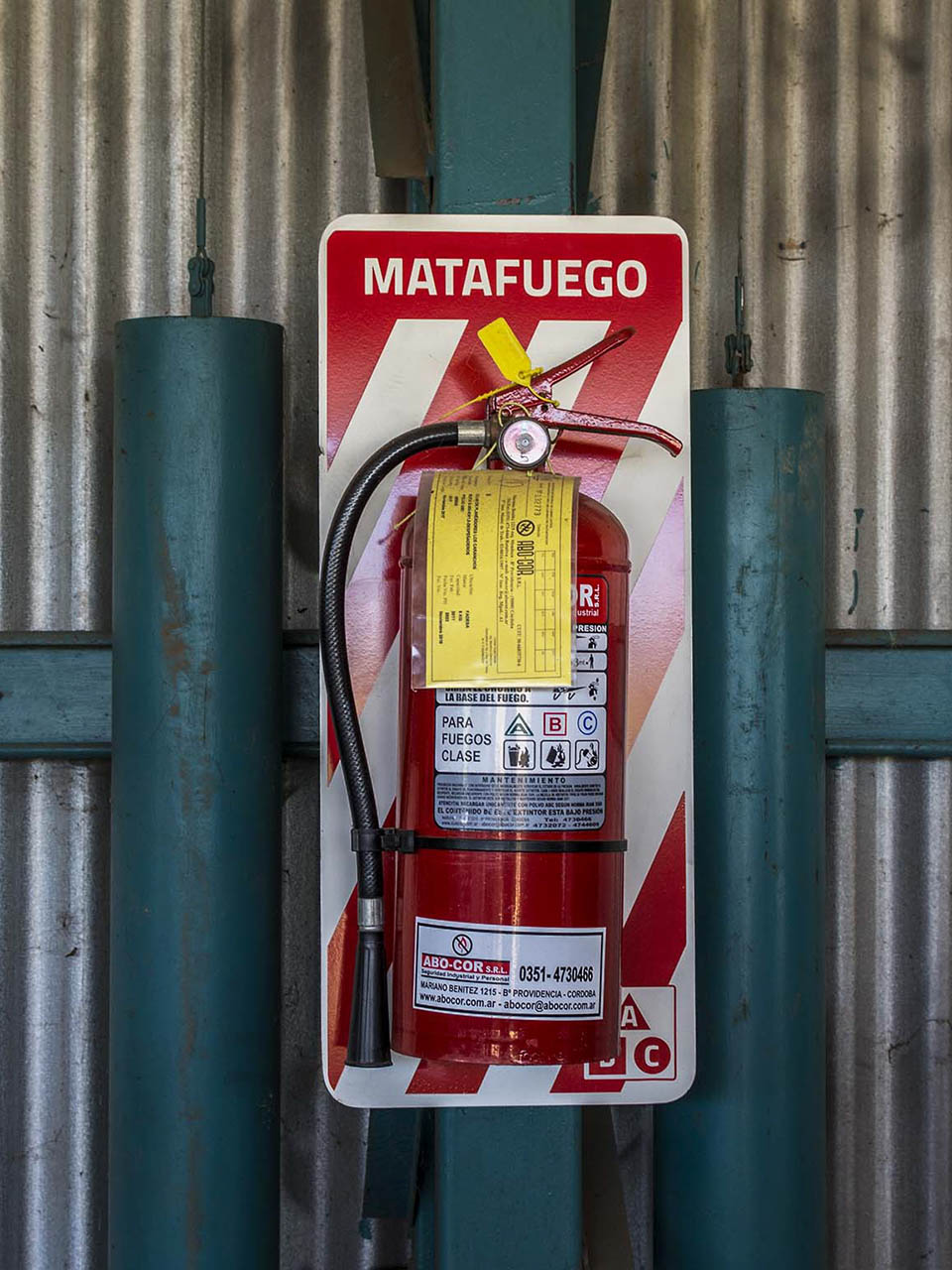 Matafuegos instalados en el aeródromo
