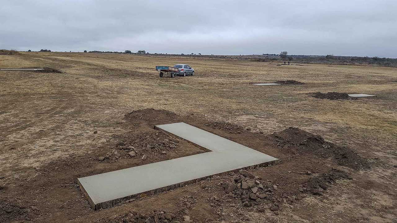 Balizas de la plataforma en construcción