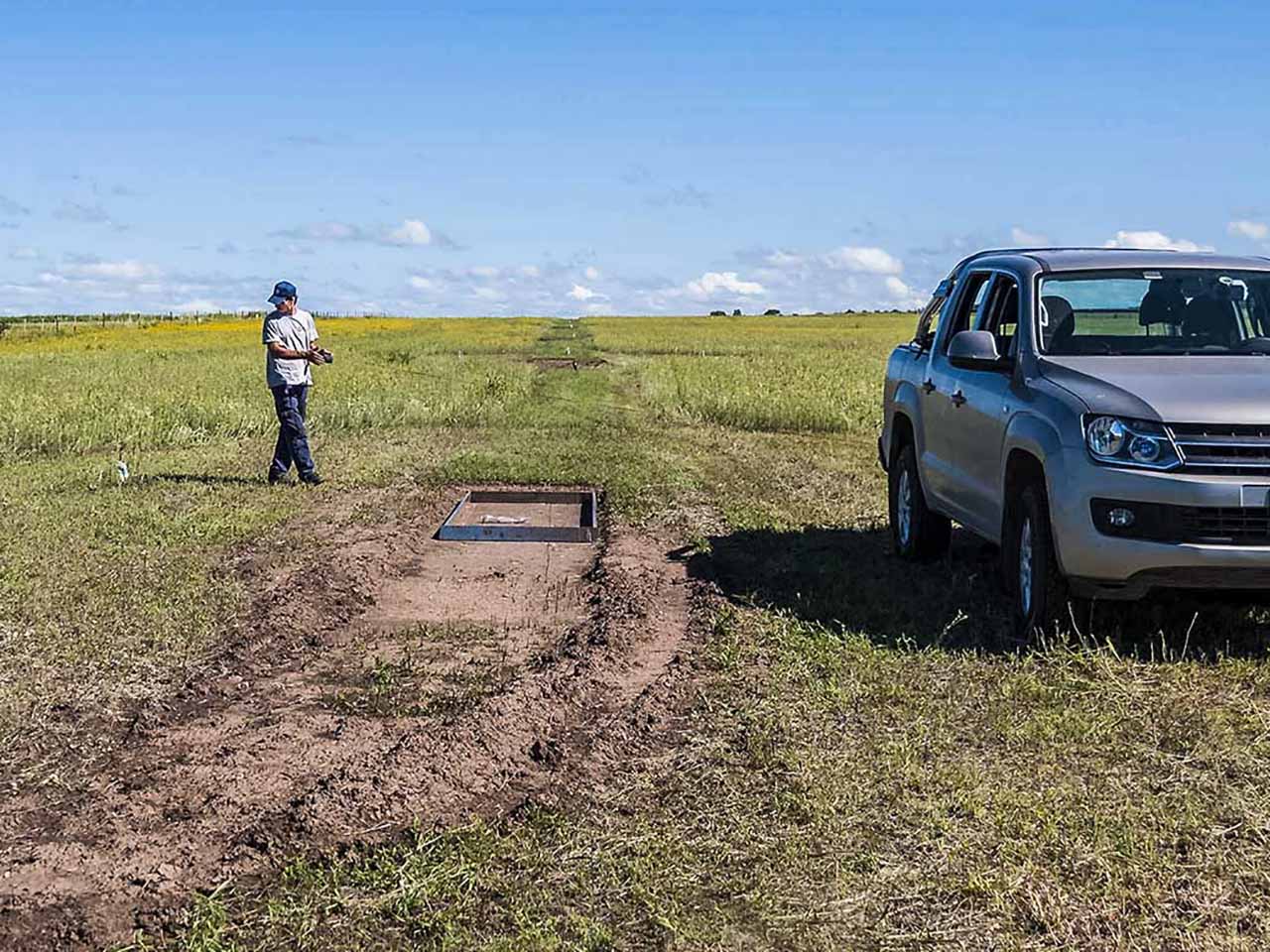 Preparando el terreno para las balizas de la pista