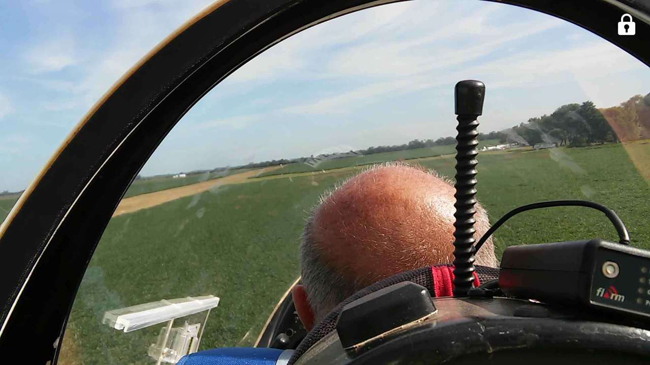 Actividad de vuelo en el Aeroclub Oliva febrero 2016