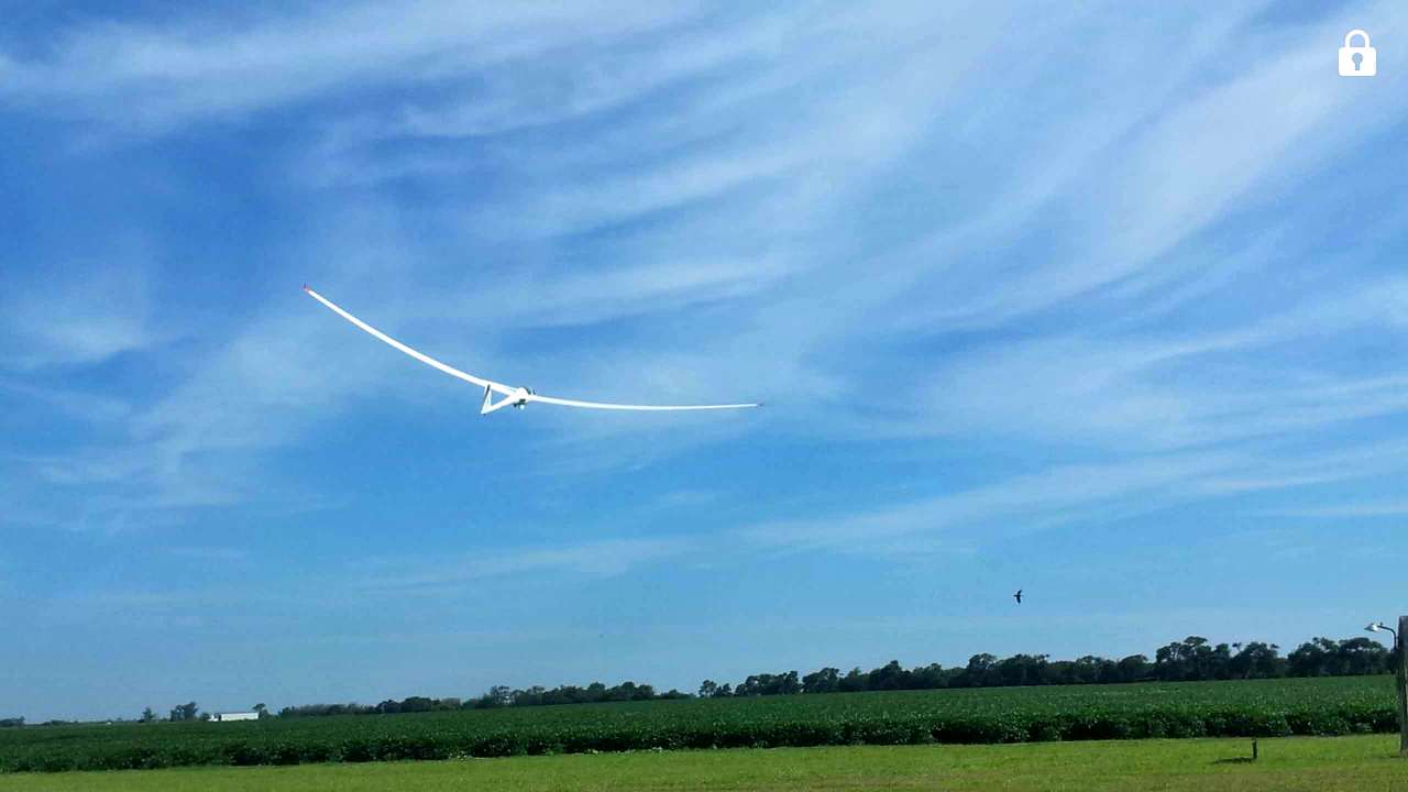 Actividad de vuelo en el Aeroclub Oliva febrero 2016