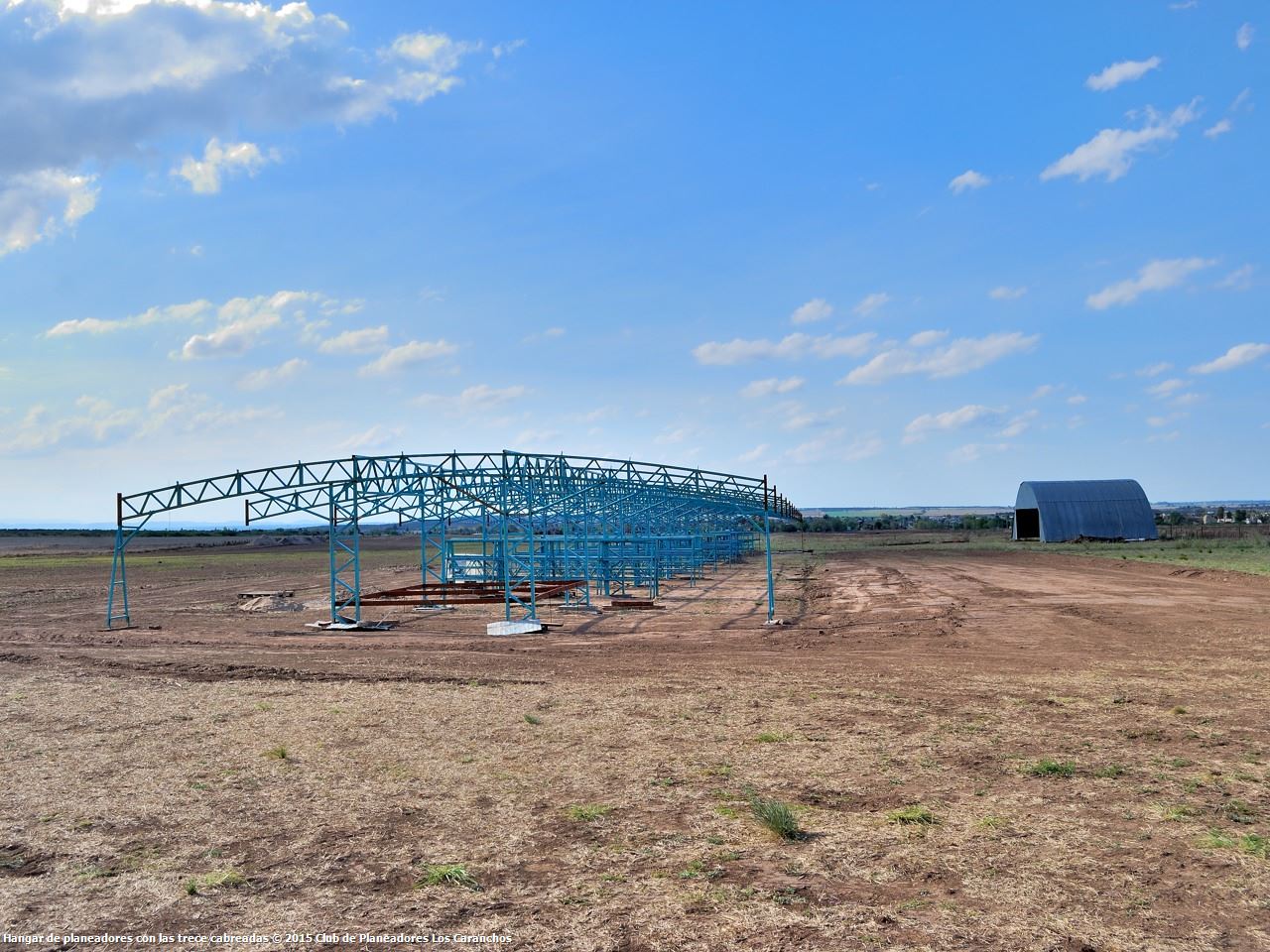 Estructura completa del hangar de planeadores