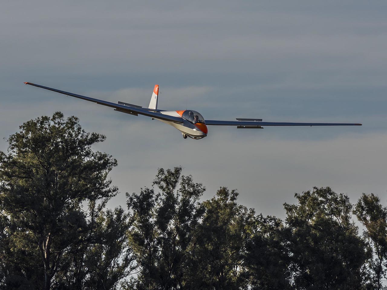 Examen de alumnos en el Aeroclub Oliva