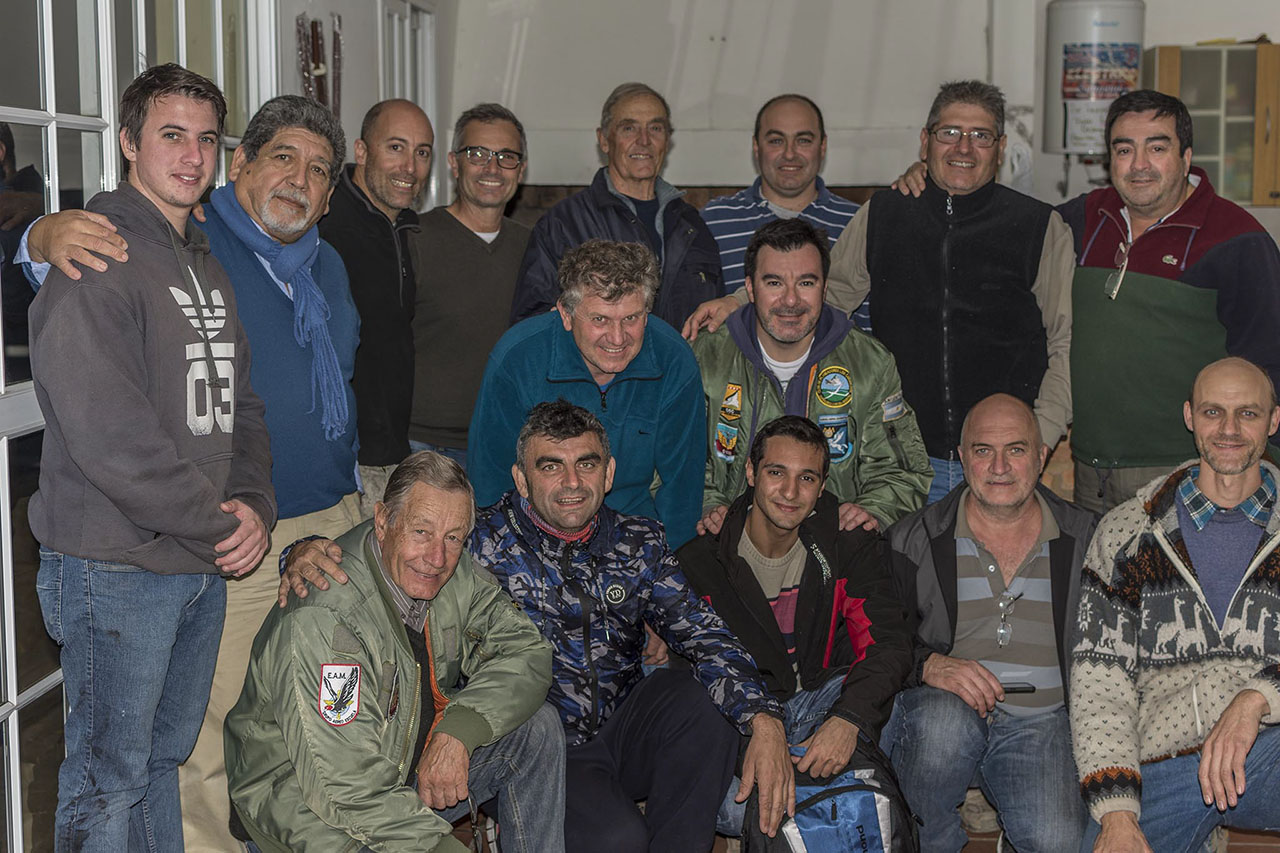 Examen de alumnos en el Aeroclub Oliva