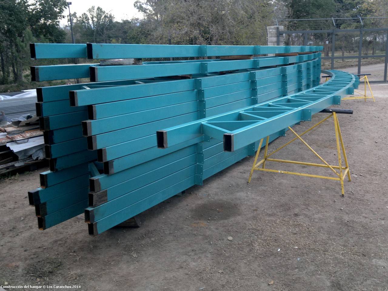 Construcción del nuevo hangar de planeadores