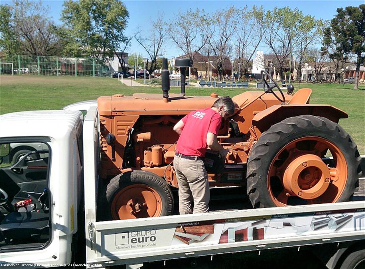 Traslado del tractor al nuevo aeródromo