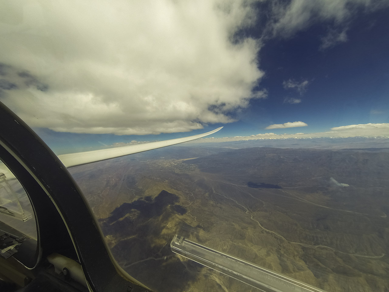 Encuentro de vuelo en montaña en Jáchal