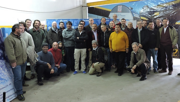 Cisterna de combustible entregada por ANAC