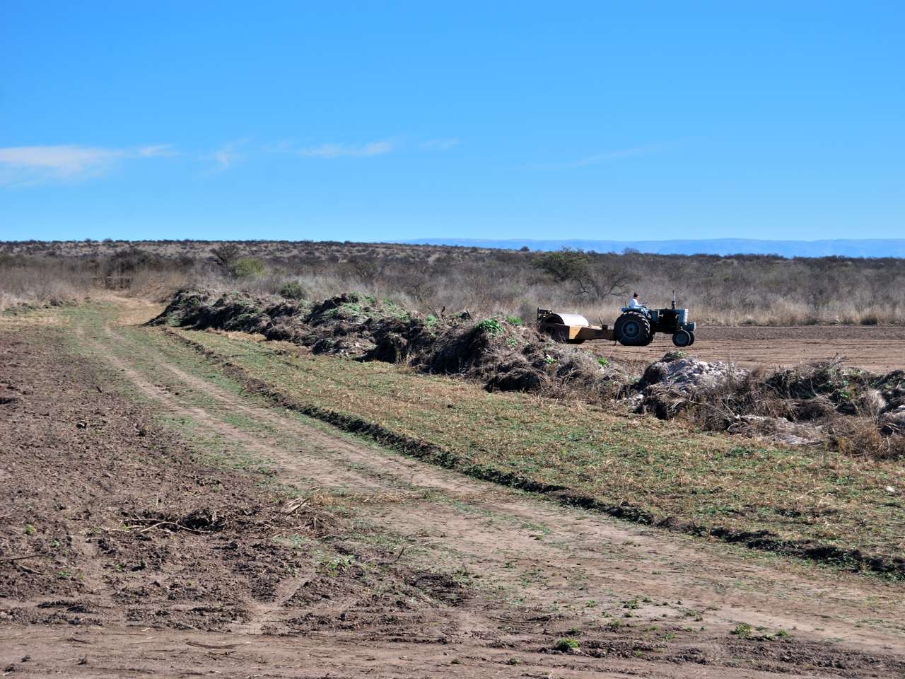 Retiro del talud en la cabecera sur