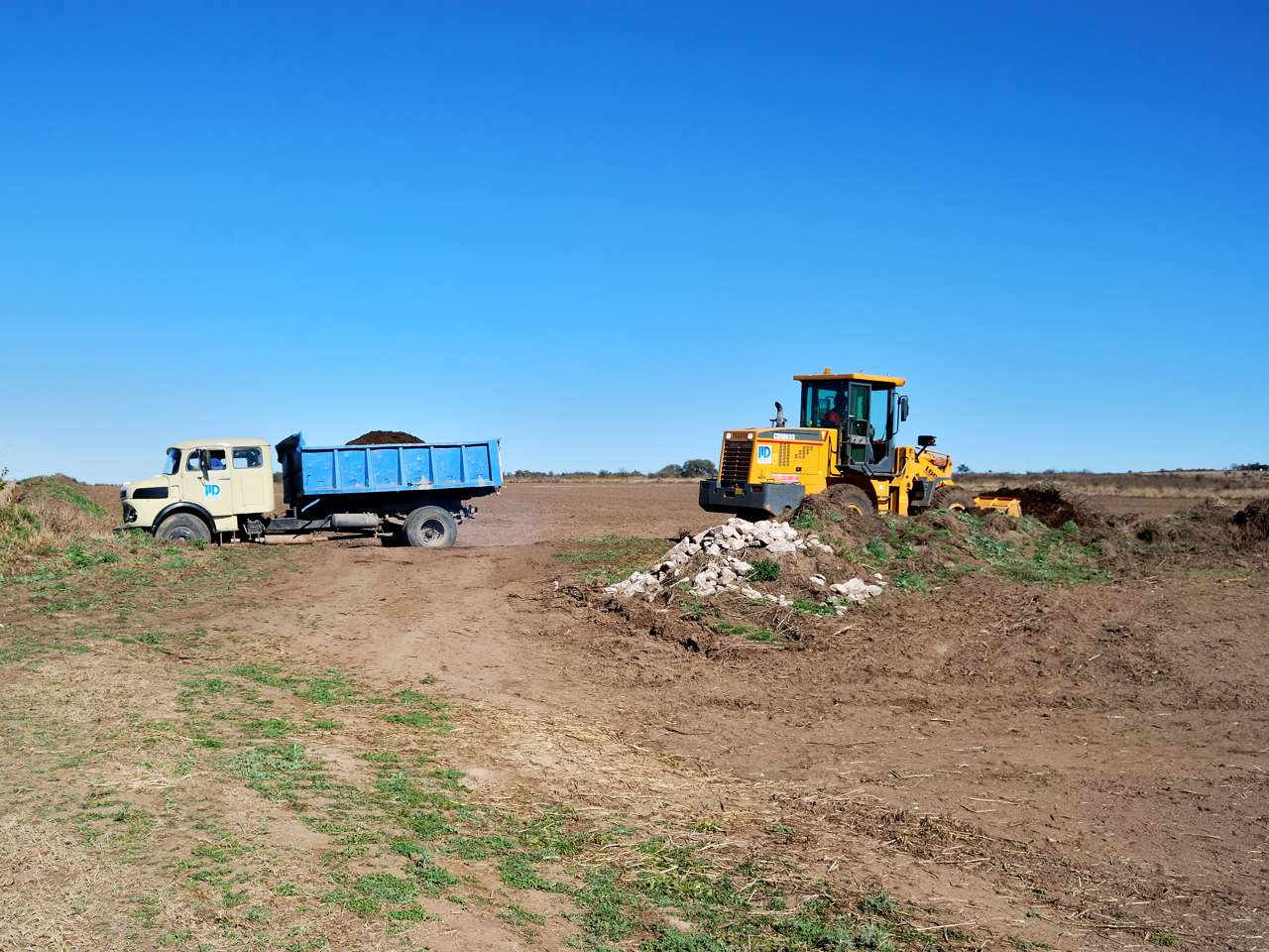 Retiro del talud en la cabecera sur
