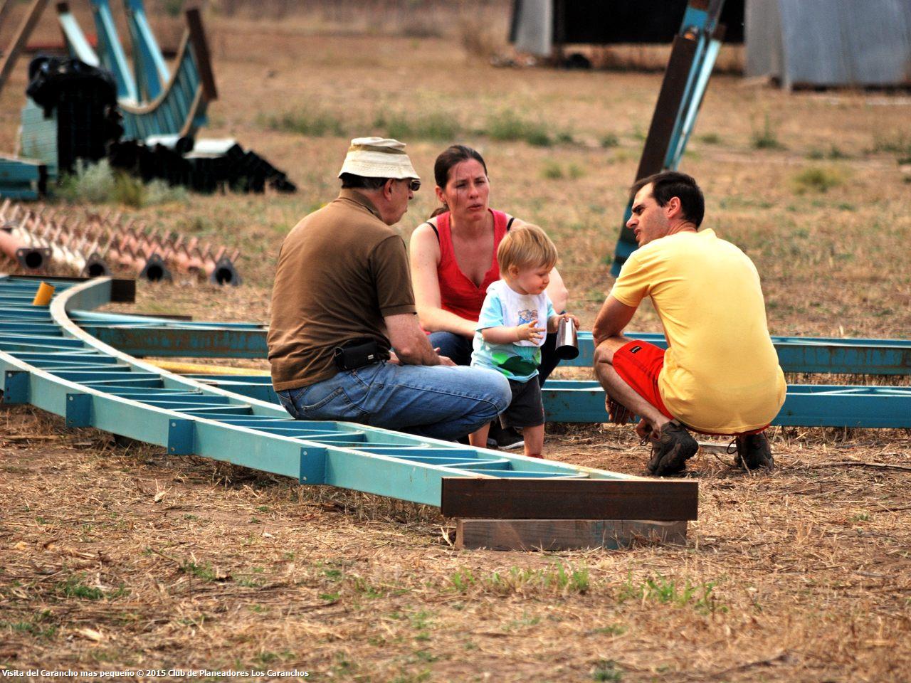 Visita del carancho más pequeño al aeródromo